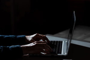 Read more about the article Father threatens former employer with data leak